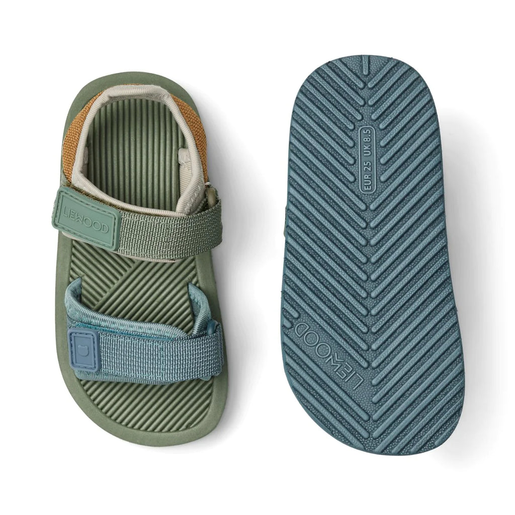 Hunter hot sale green sandals